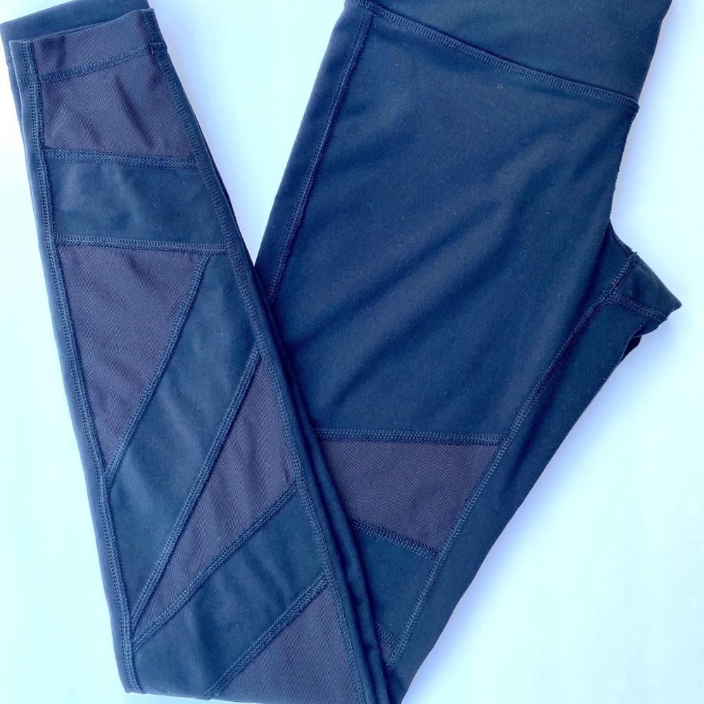 Lululemon tech mesh leggings 6 black